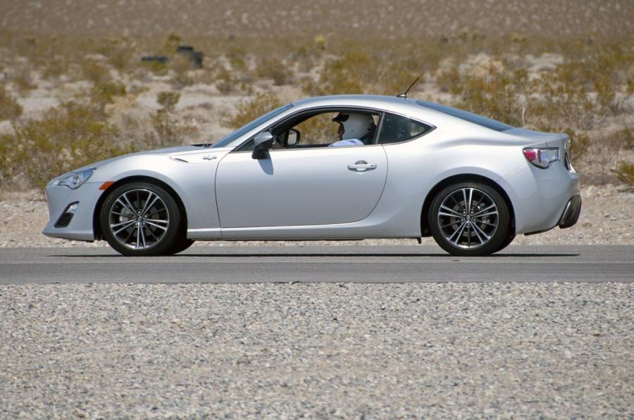  Scion FR-S 2013 года  (фото 30 из 192)
